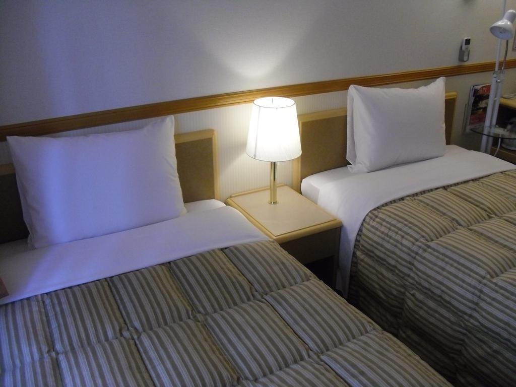Toyoko Inn Kanazawa Kenrokuen Korimbo Exterior photo